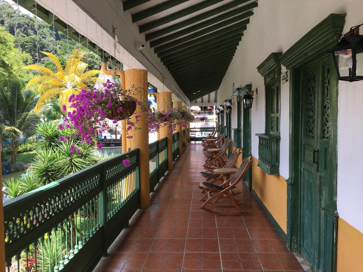 Hotel Aguatur Cocorná Exteriér fotografie